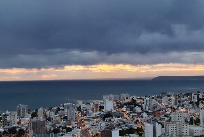 Mi Rcoles Con Ascenso De La Temperatura Viento Y Probabilidad De Lluvia